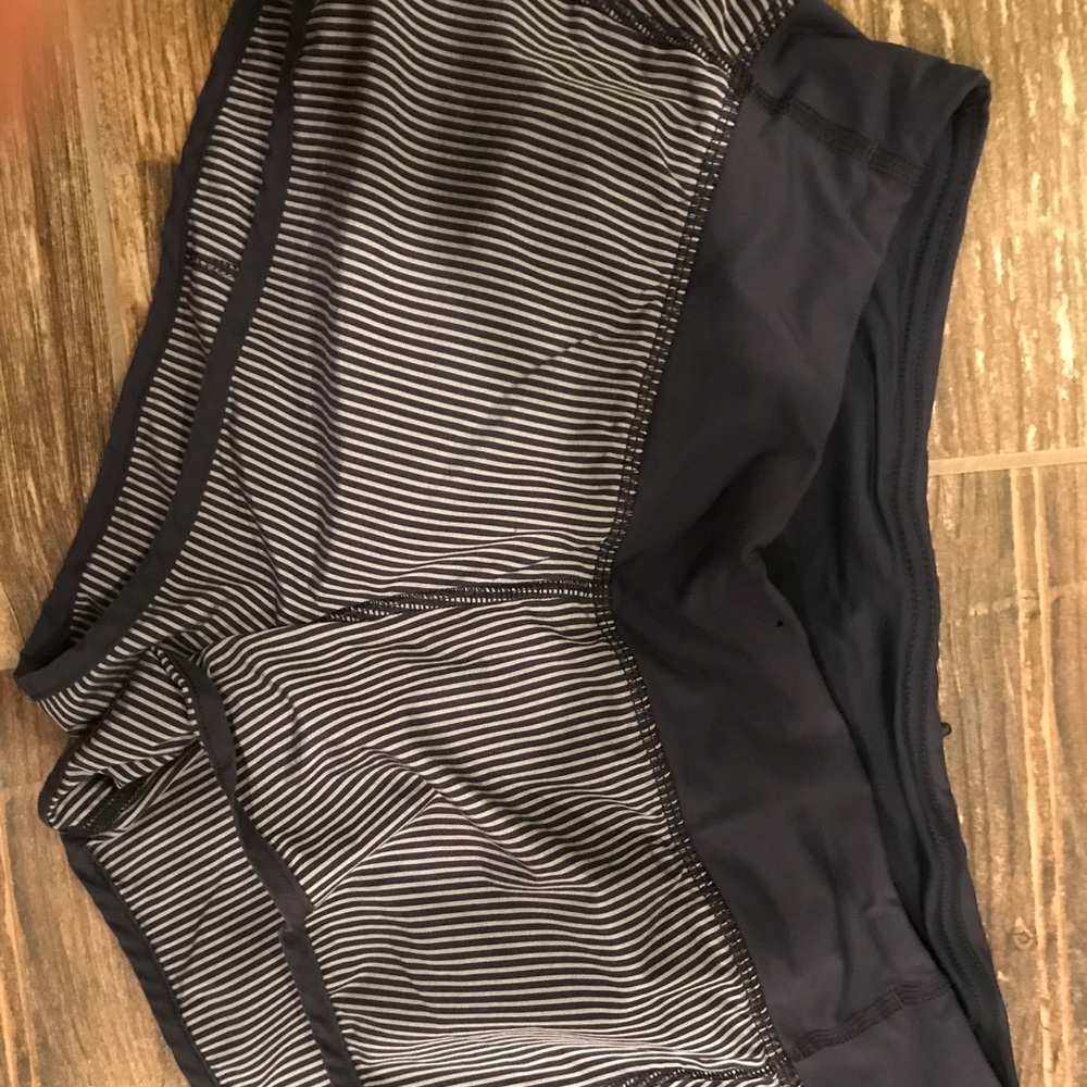 Lululemon speed shorts, sz 8